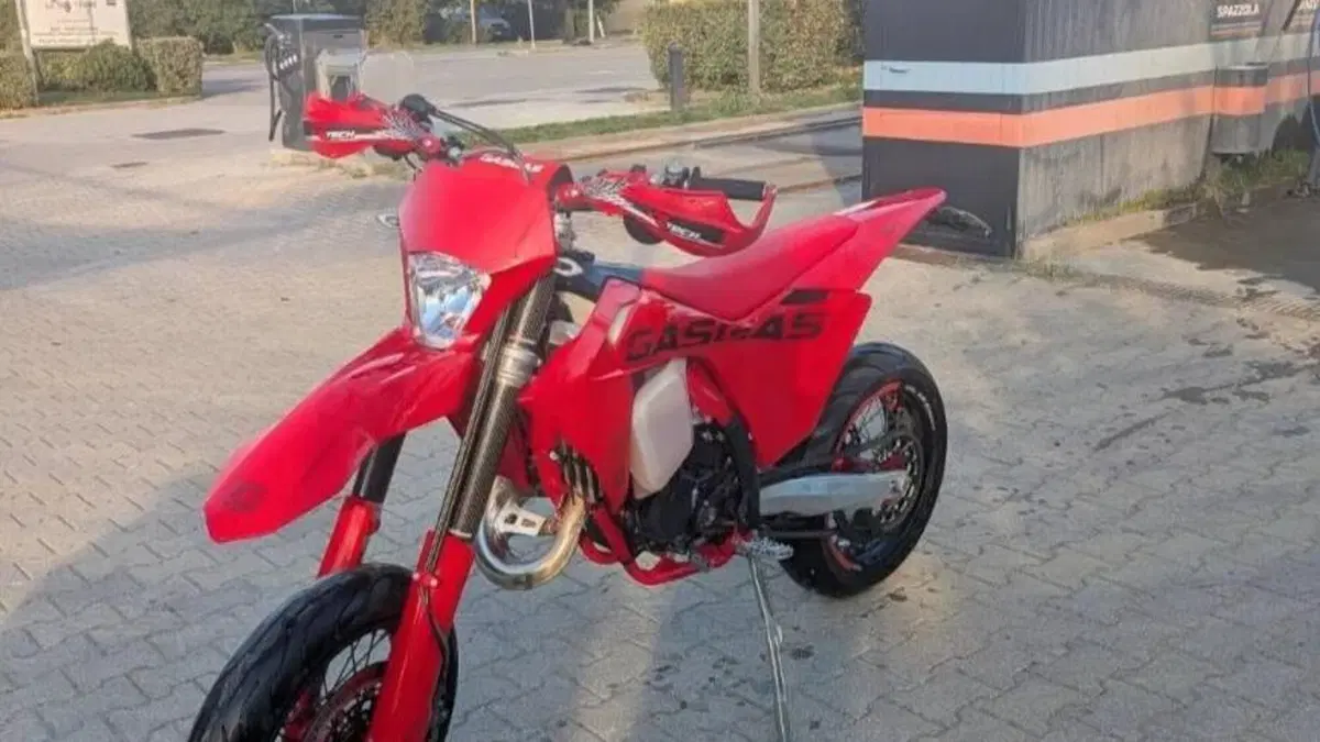 GASGAS EC 125 (2025) 