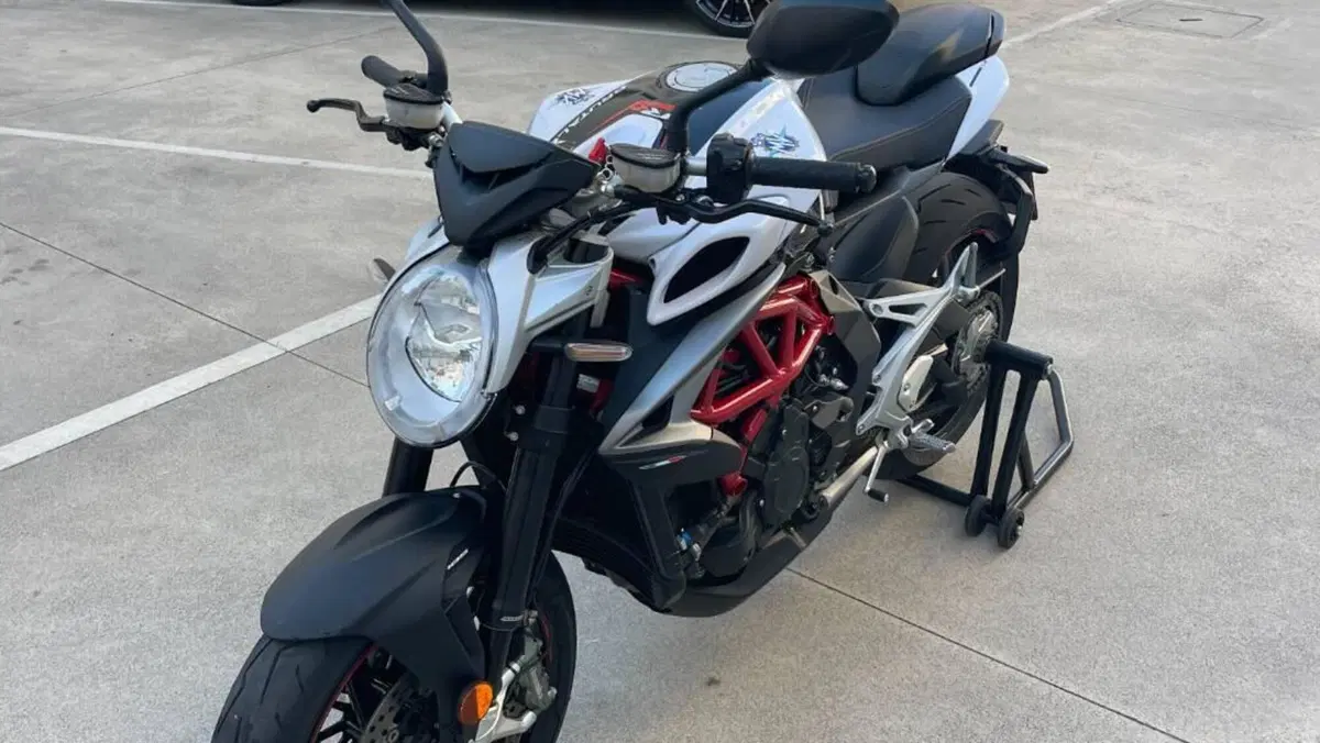 MV Agusta Brutale 800 RR (2017 - 20)  (3)