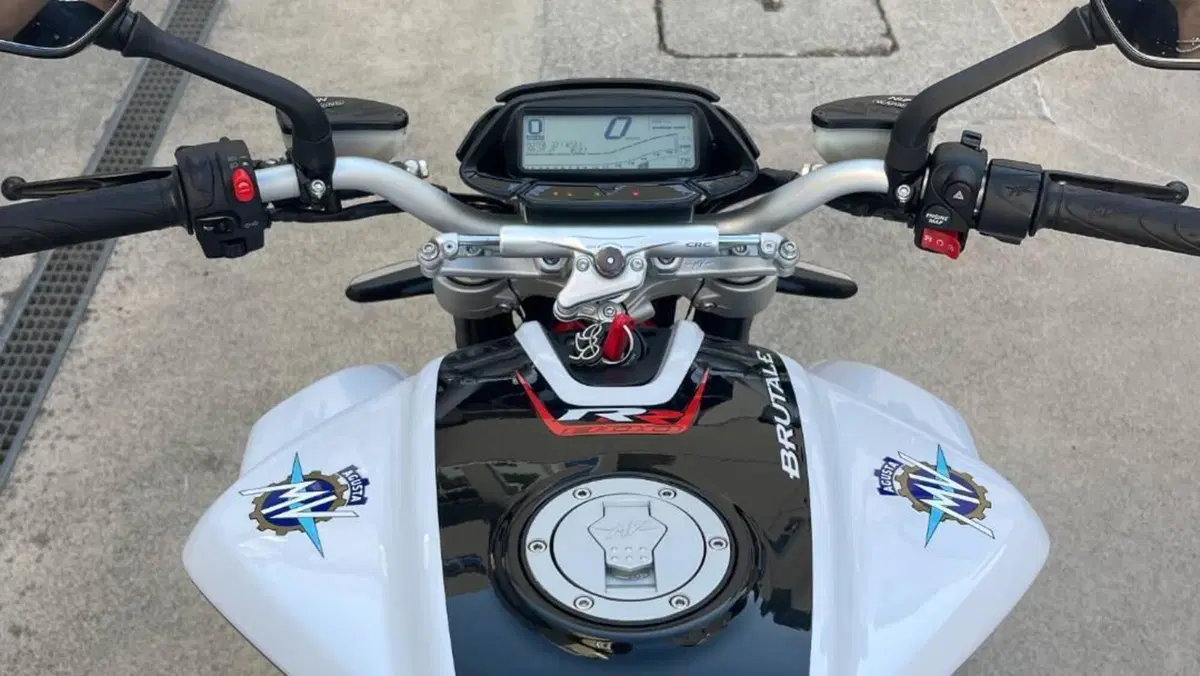 MV Agusta Brutale 800 RR (2017 - 20)  (5)