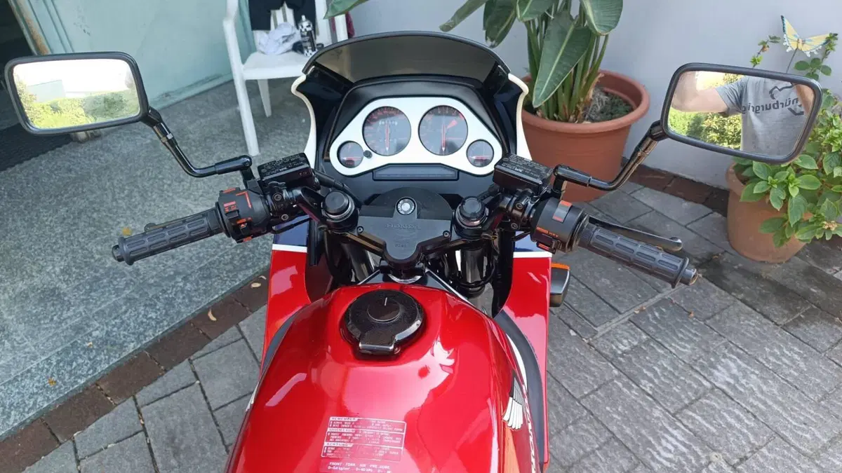 Honda   (4)