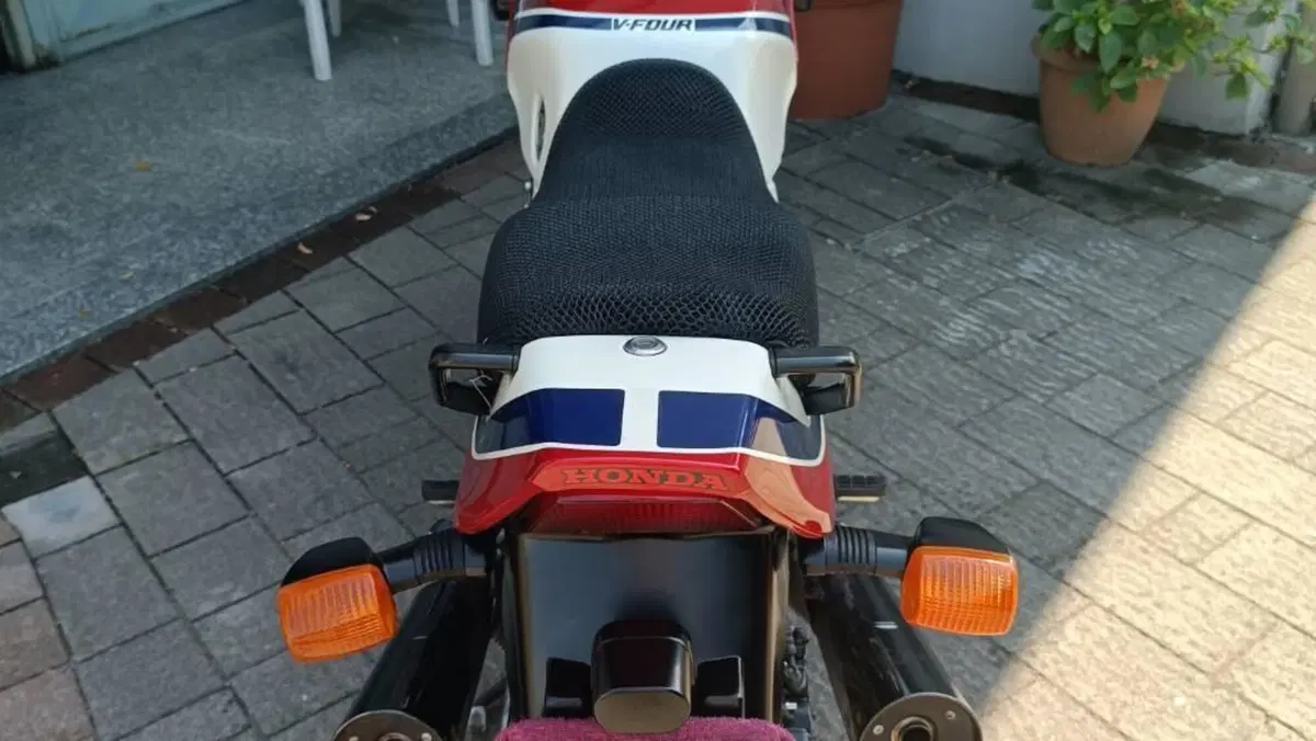 Honda   (8)