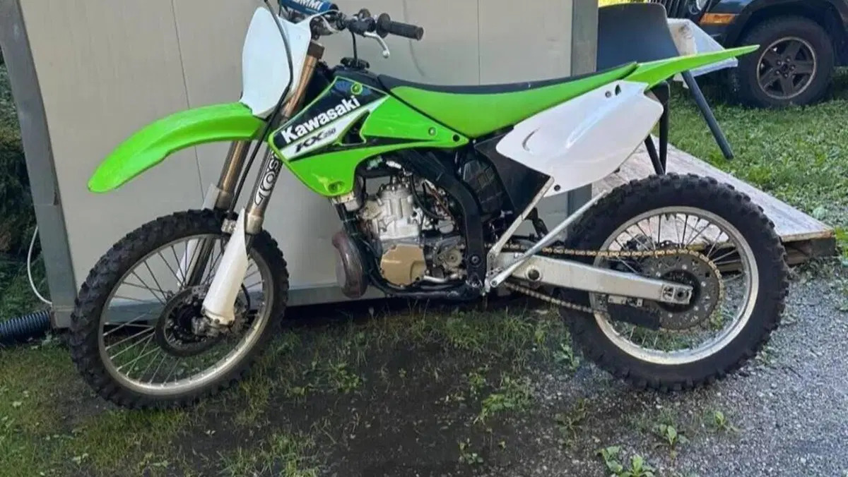 Kawasaki KX250 (2007)  (4)