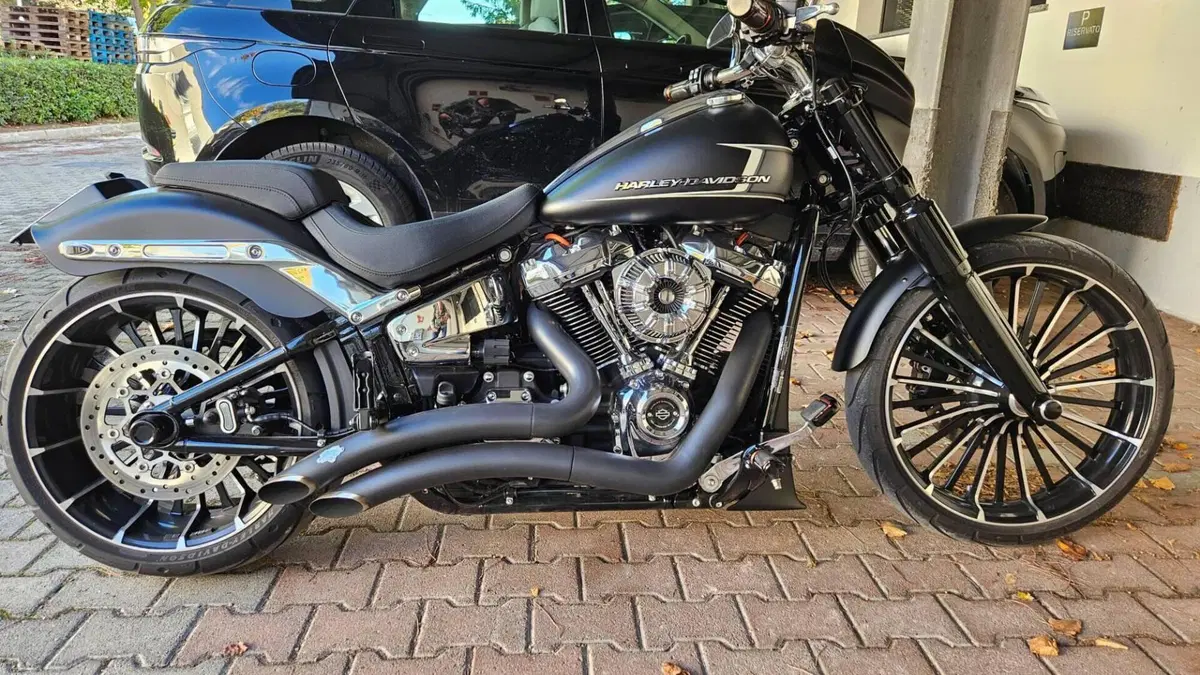 Harley-Davidson Breakout 117 (2023 - 24) 