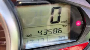 Kawasaki Z 750 (2007 - 14)  (2)