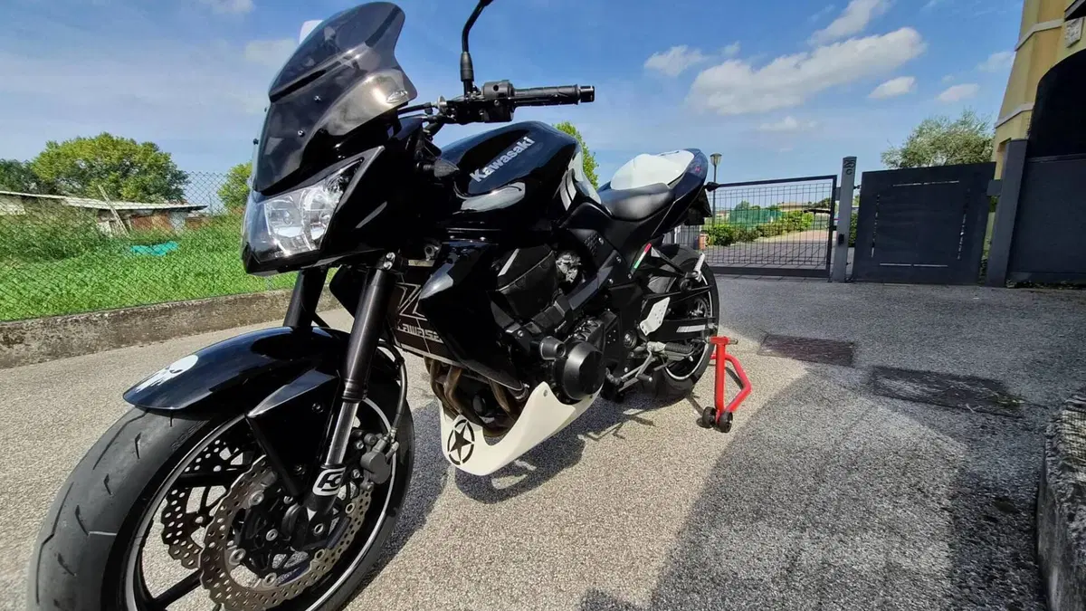 Kawasaki Z 750 (2007 - 14)  (6)