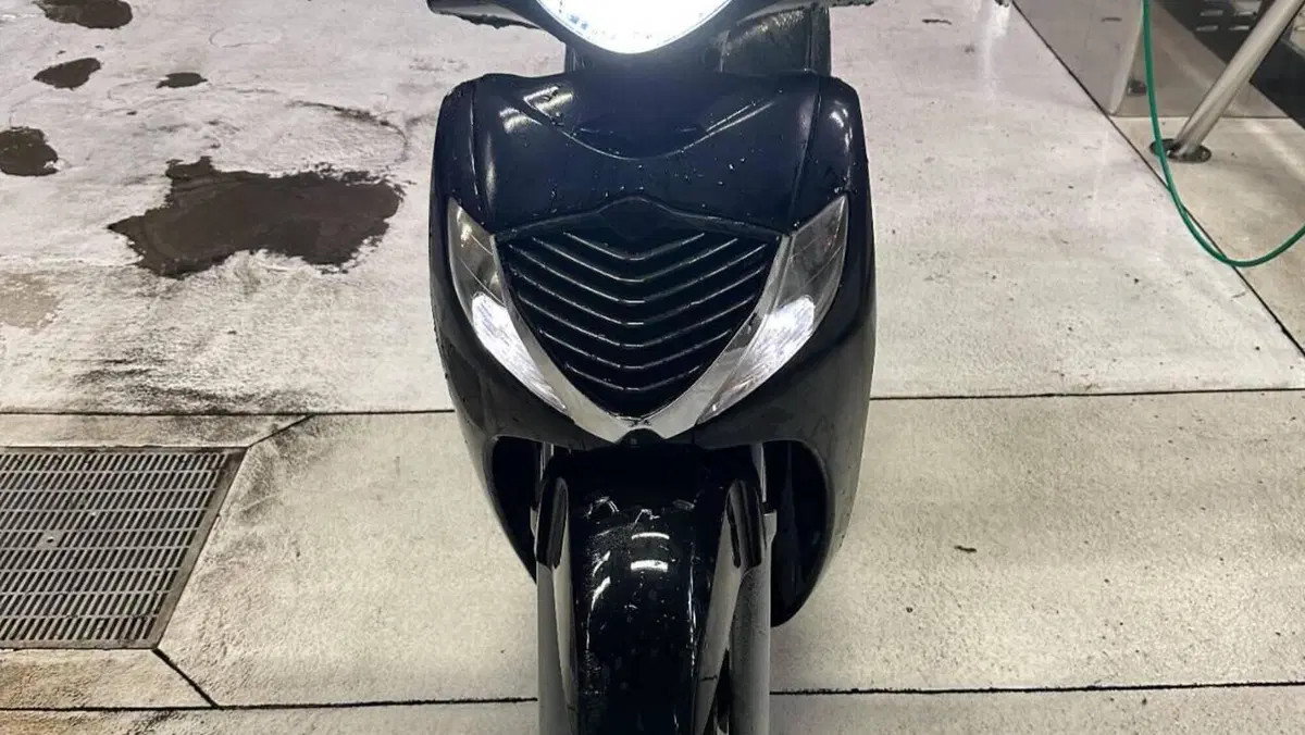 Honda SH 150i (2005 - 08)  (2)