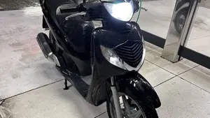Honda SH 150i (2005 - 08)  (3)