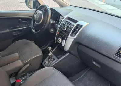 Kia Venga 1.4 CVVT LX Easy (5)