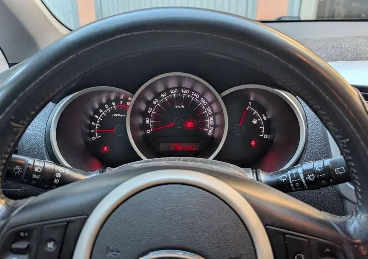 Kia Venga 1.4 CVVT LX Easy (6)