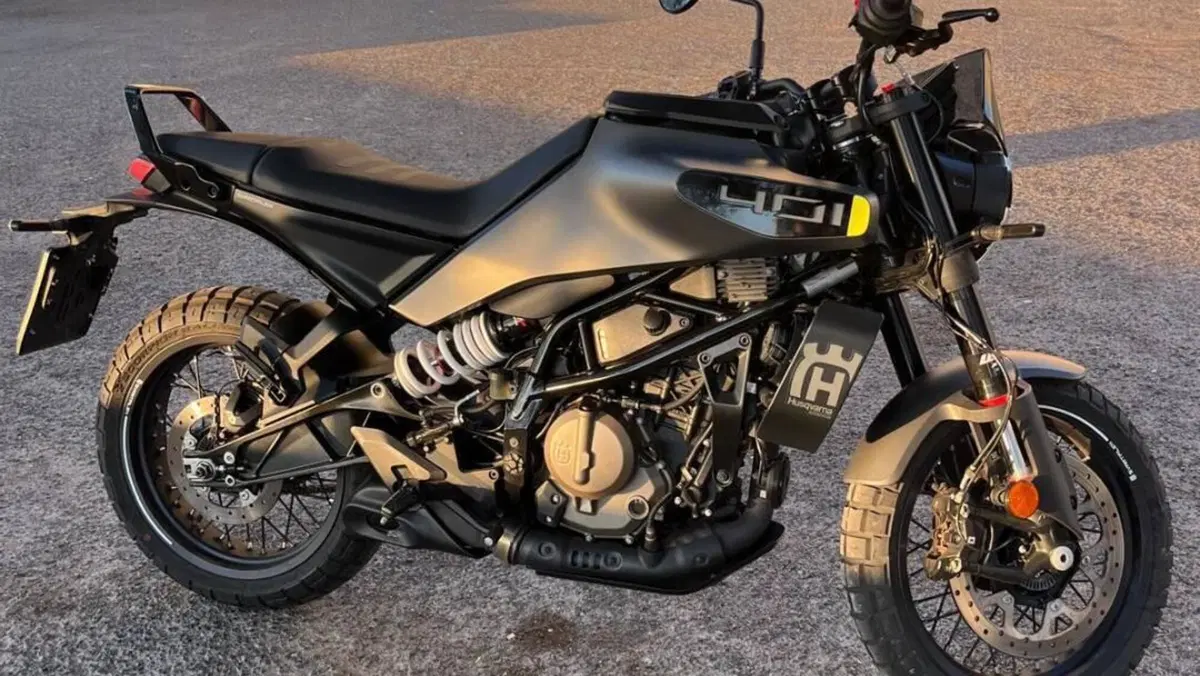 Husqvarna Svartpilen 401 (2024 - 26) 