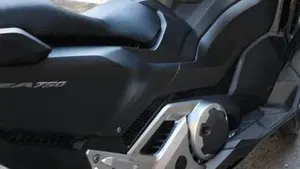 Honda Forza 750 DCT (2021 - 24)  (9)