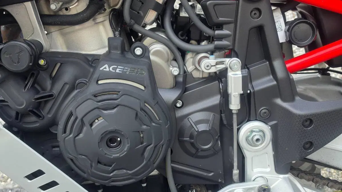 Aprilia Tuareg 660 Rally (2025 - 26)  (2)