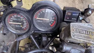 Yamaha   (8)