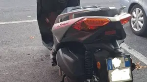 Yamaha X-Max 300 ABS (2017 - 20)  (4)