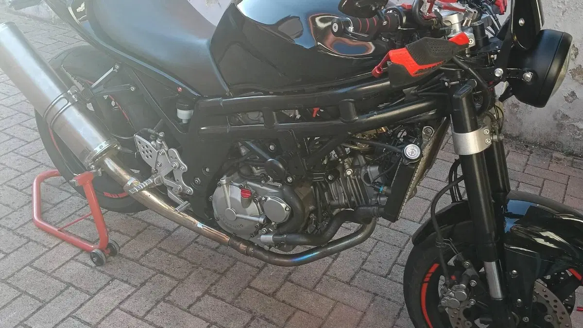 Hyosung Comet GT 650 P (2004 - 16)  (5)
