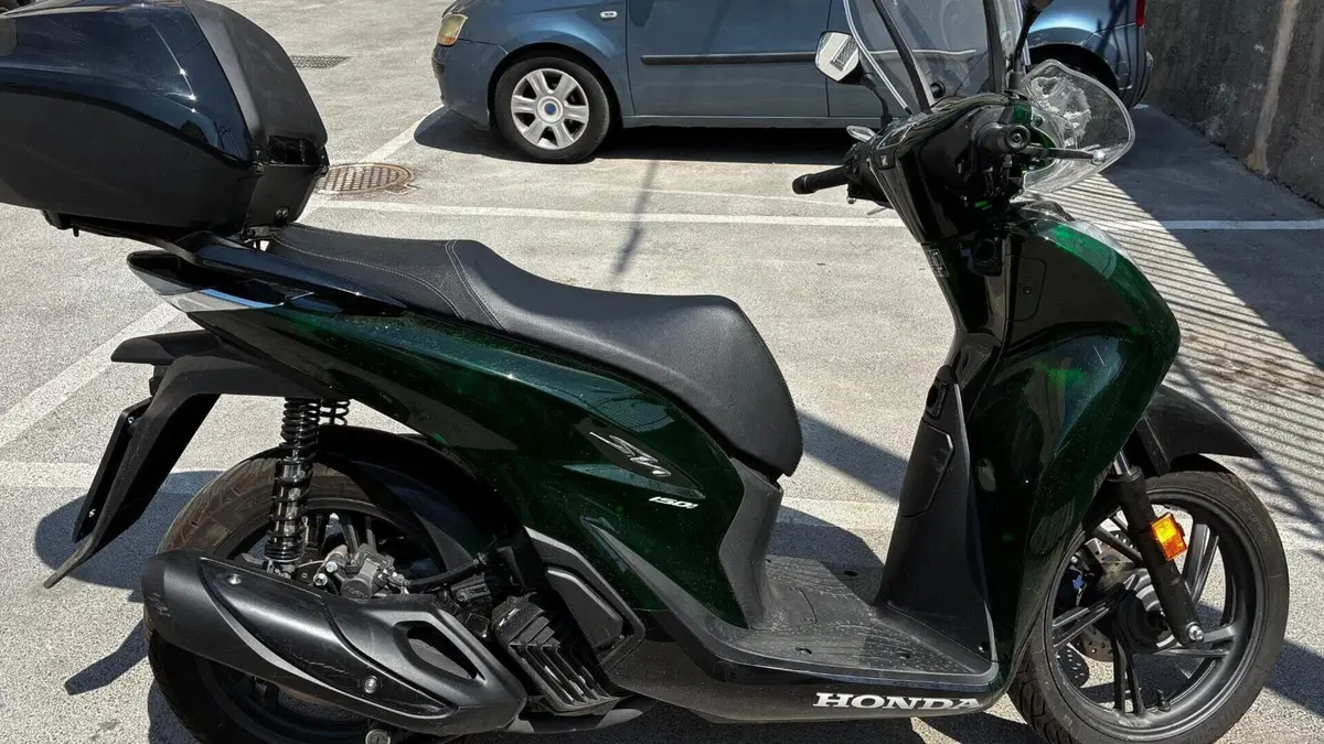 Honda SH 150i Vetro (2024 - 25)  (3)