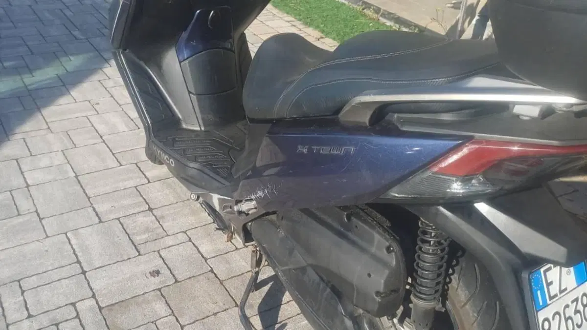 Kymco X-Town 300i City (2021 - 25)  (4)