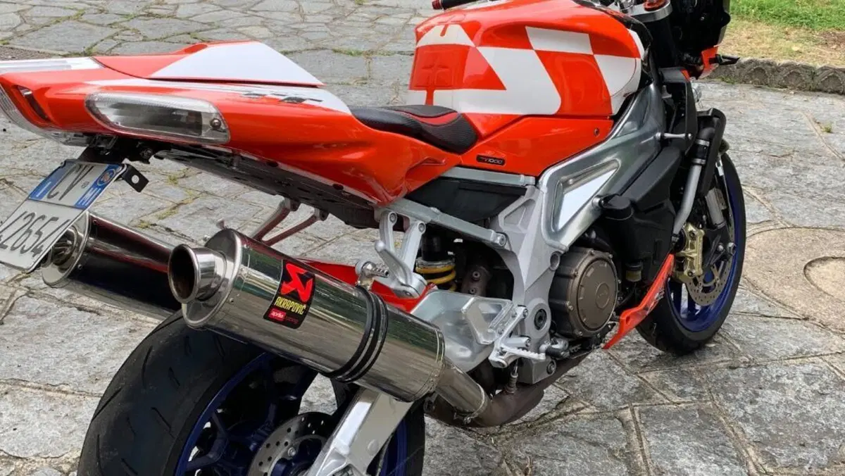 Aprilia Tuono 1000 R (2006 - 10) 