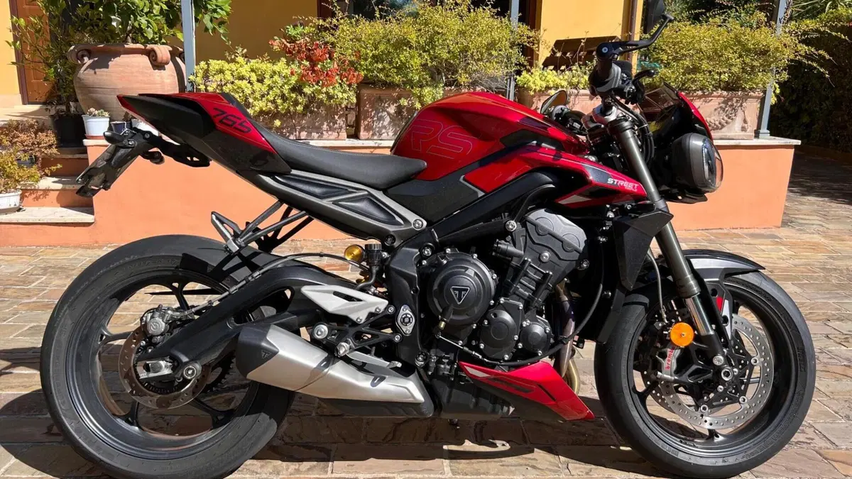 Triumph Street Triple 765 RS (2023 - 26)  (3)