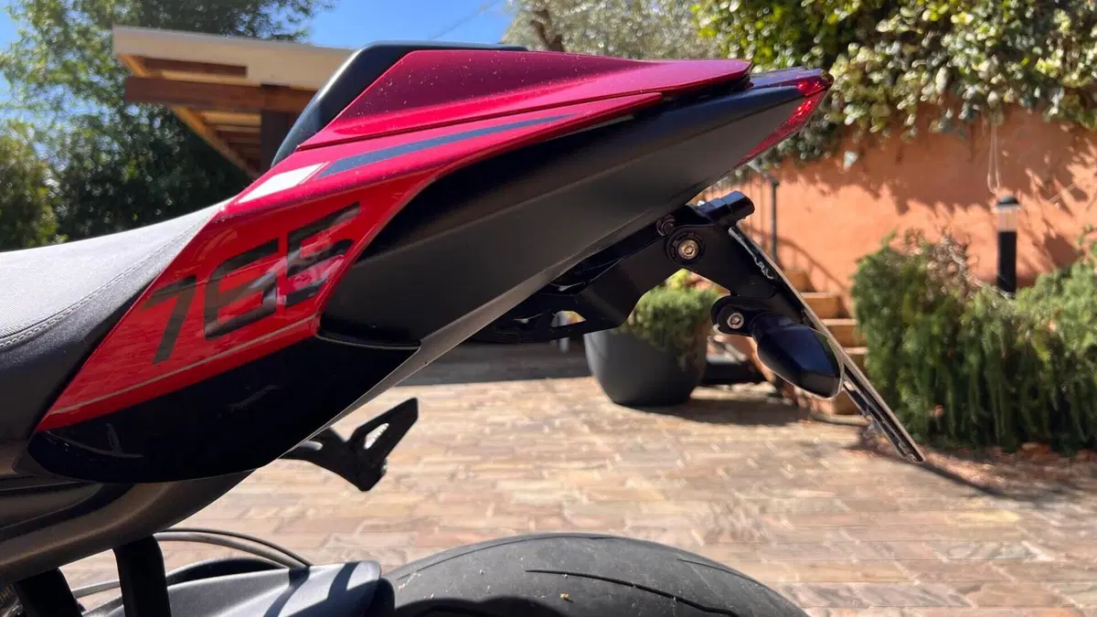 Triumph Street Triple 765 RS (2023 - 26)  (6)