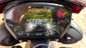 Triumph Street Triple 765 RS (2023 - 26)  (7)