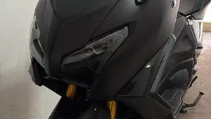 Yamaha T-Max 560 Tech Max (2025 - 26)  (6)
