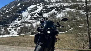 Yamaha MT-10 (2022 - 26)  (3)