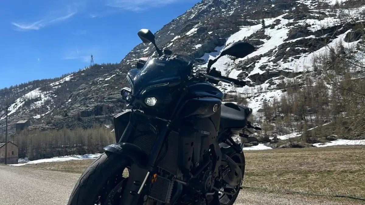 Yamaha MT-10 (2022 - 26)  (4)