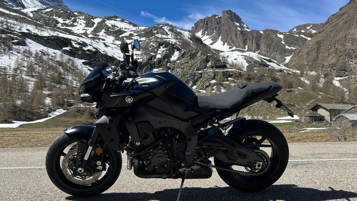 Yamaha MT-10 (2022 - 26)  (5)