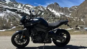 Yamaha MT-10 (2022 - 26)  (5)