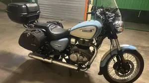 Royal Enfield Meteor 350 (2021 - 26)  (2)