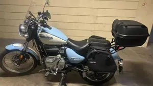 Royal Enfield Meteor 350 (2021 - 26)  (4)