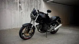 Ducati Monster 600 Dark (1998 - 01) 