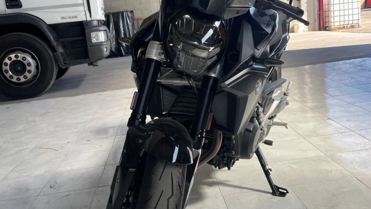 Bmw F 900 R (2025 - 27)  (3)