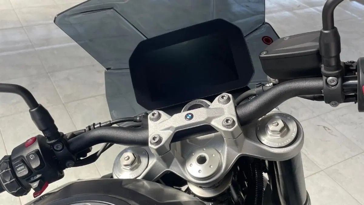 Bmw F 900 R (2025 - 27)  (4)