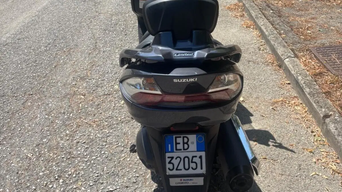 Suzuki Burgman AN 400 Z ABS (2011 - 14)  (3)