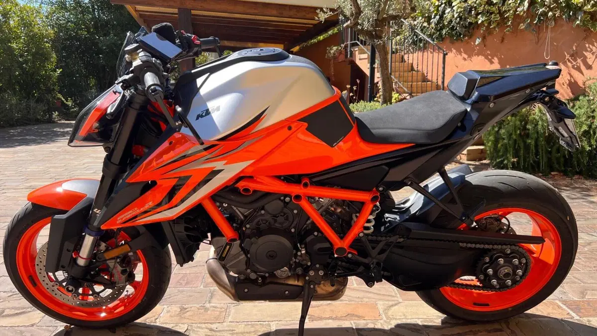 KTM 1290 Super Duke R EVO (2022 - 23)  (2)