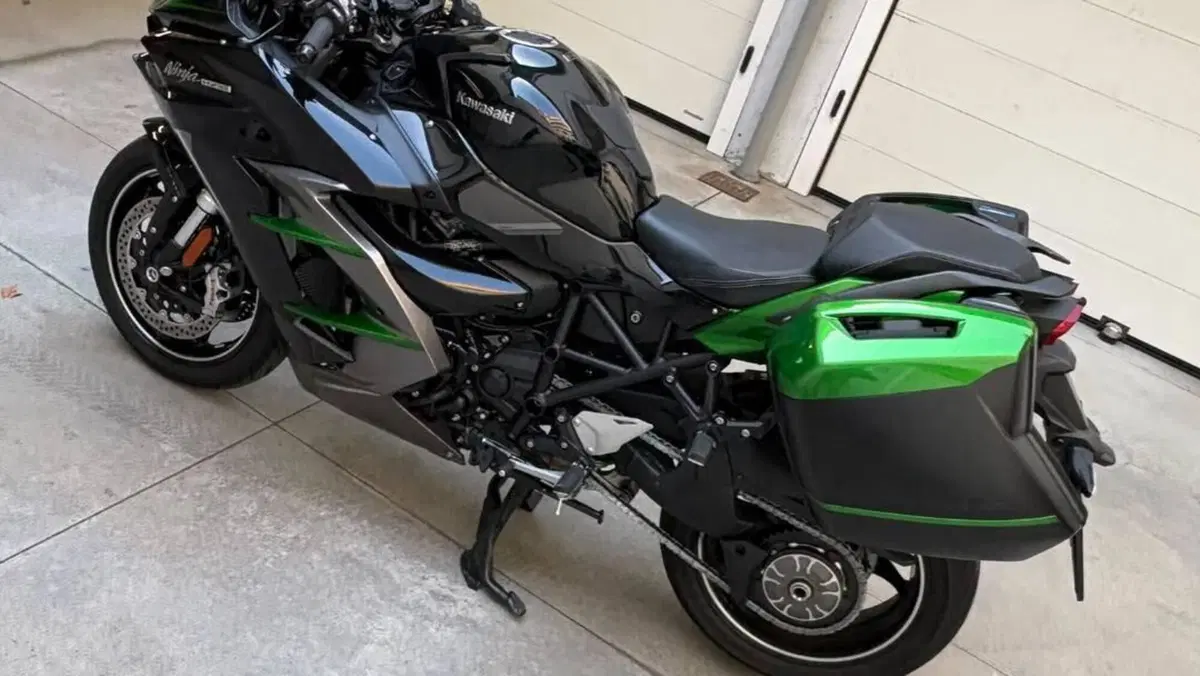 Kawasaki Ninja H2 SX SE Performance Tourer (2024 - 26) 