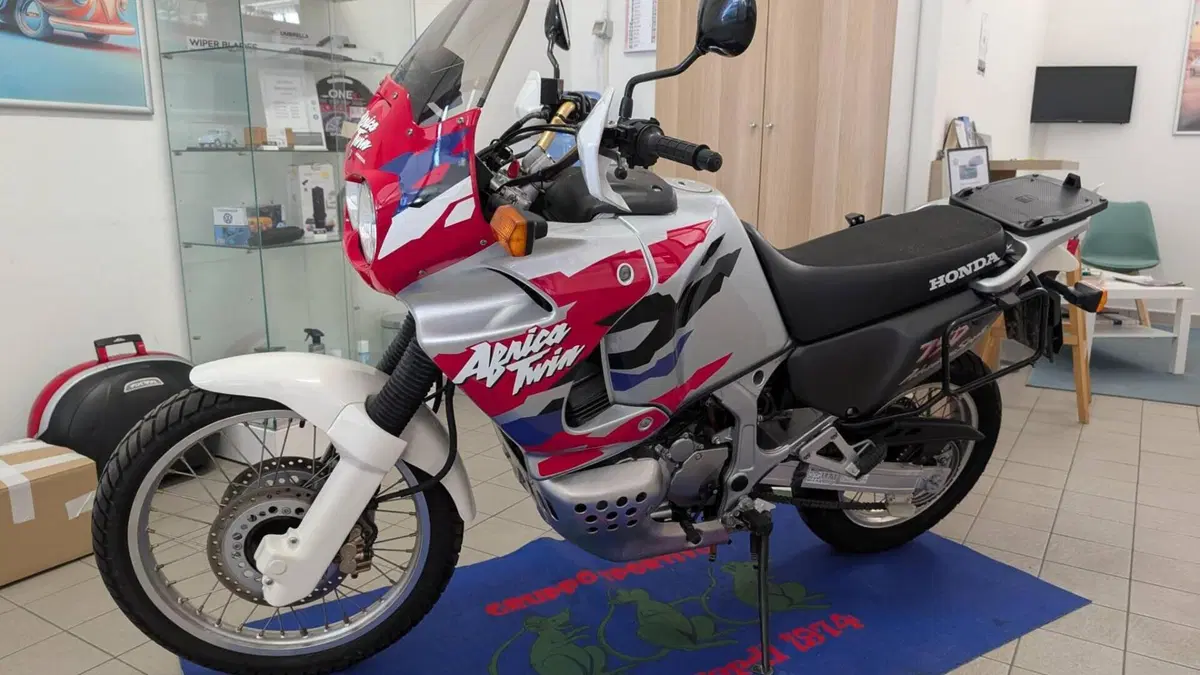 Honda   (2)