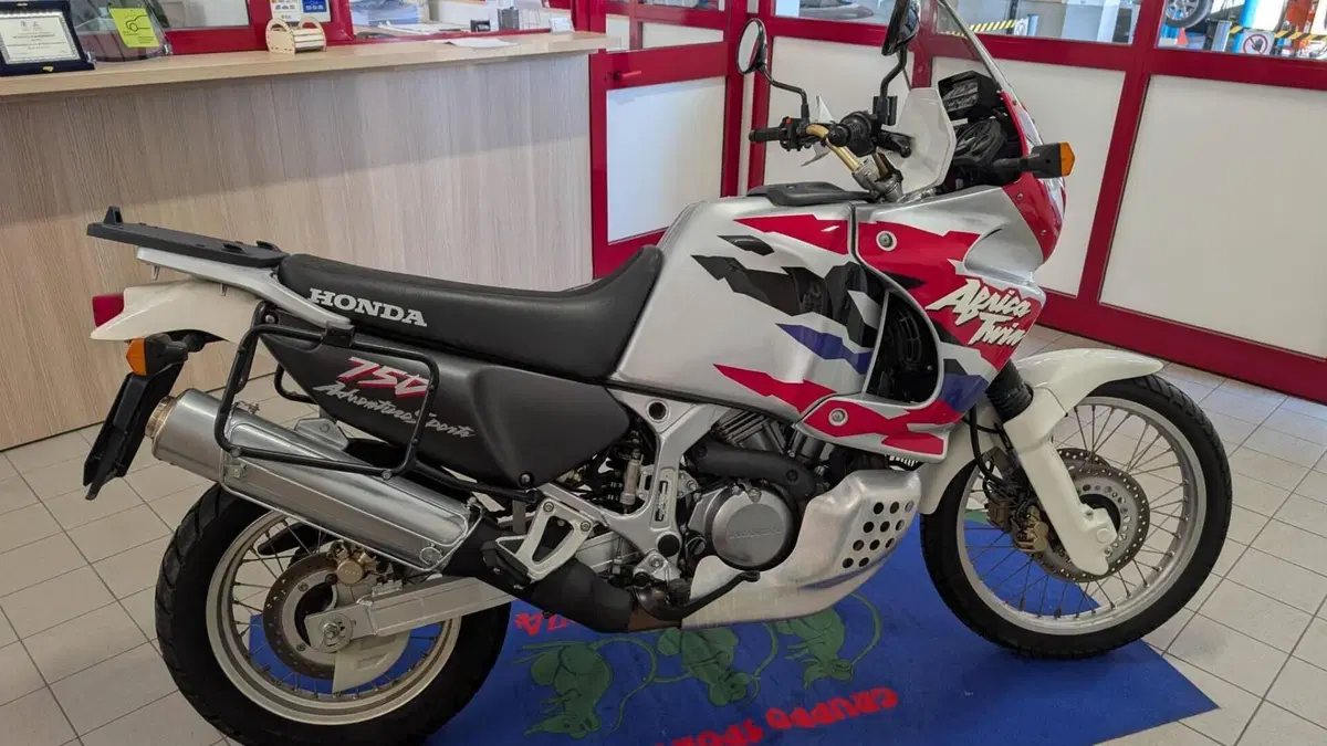 Honda   (4)