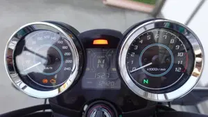 Kawasaki Z 650 RS (2022 - 24)  (4)