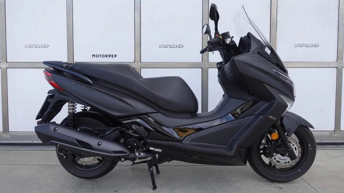 Kymco X-Town 300i (2025 - 26)  (2)