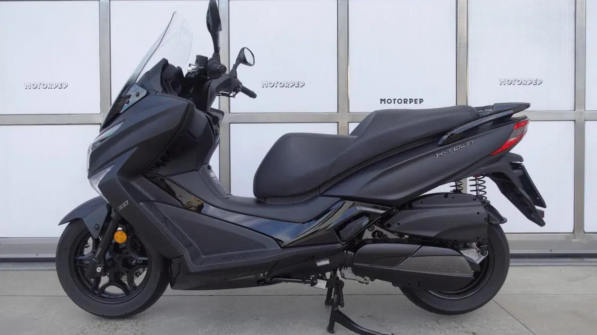 Kymco X-Town 300i (2025 - 26)  (3)