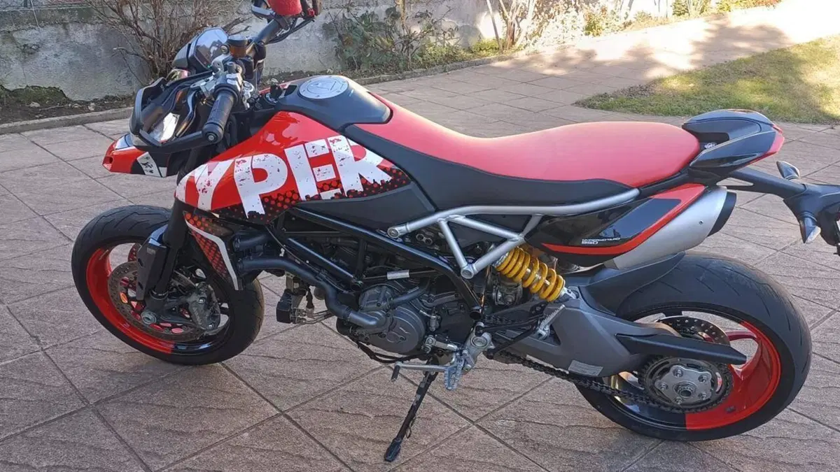 Ducati Hypermotard 950 RVE (2022 - 25)  (3)