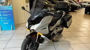 Honda Forza 750 DCT Travel (2021 - 24)  (2)