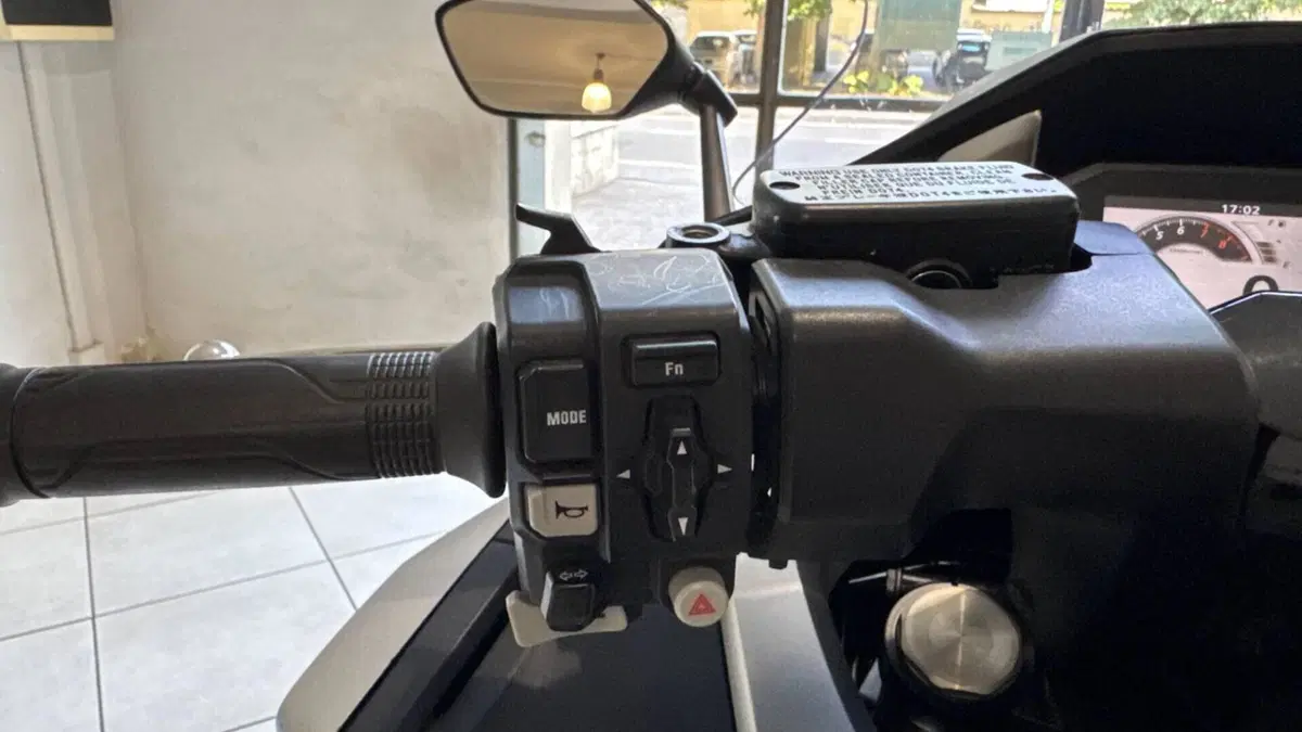 Honda Forza 750 DCT Travel (2021 - 24)  (11)