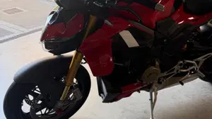 Ducati Streetfighter V4 S (2025 - 26)  (6)