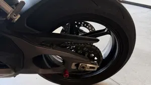 Ducati Streetfighter V4 S (2025 - 26)  (9)