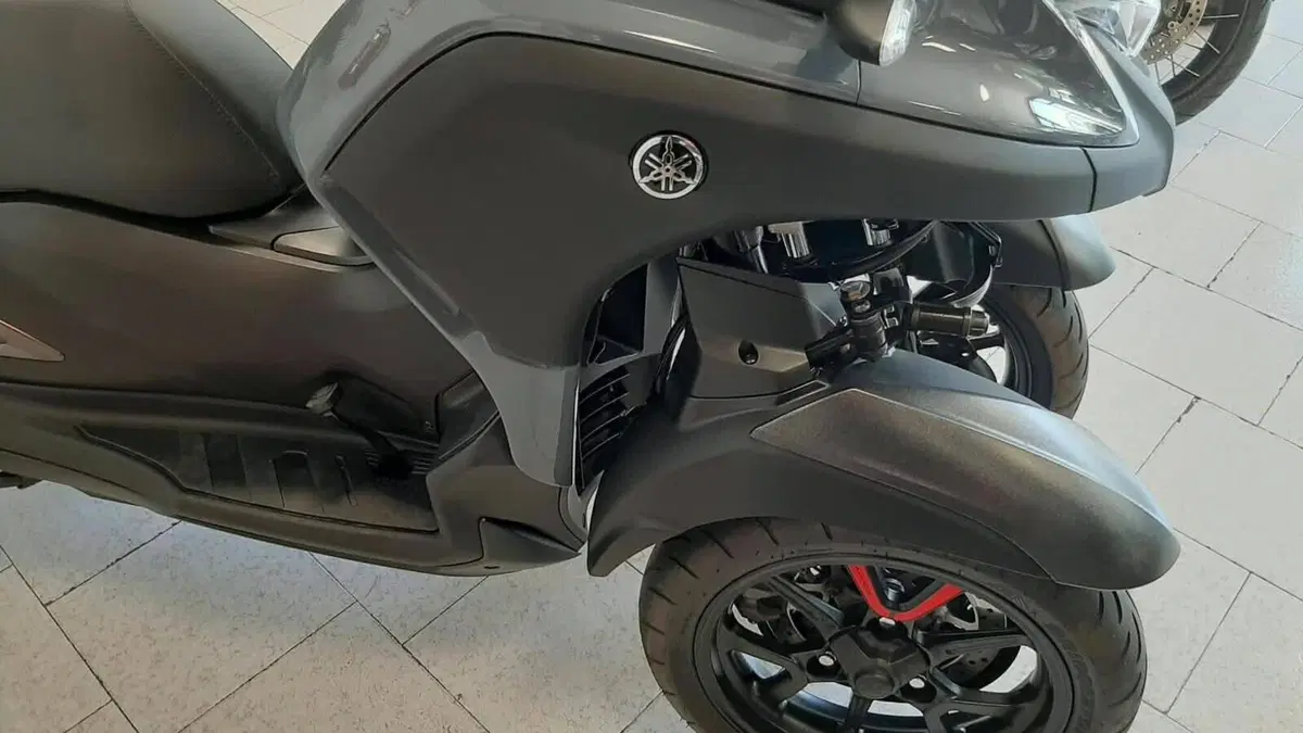 Yamaha Tricity 300 (2021 - 24)  (3)