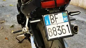 Yamaha FZS 600 Fazer (2002 - 03)  (5)